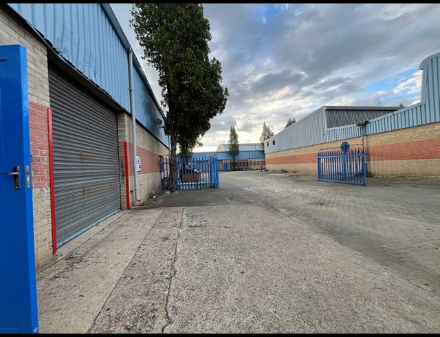 315M² WAREHOUSE TO LET IN EASTLEIGH